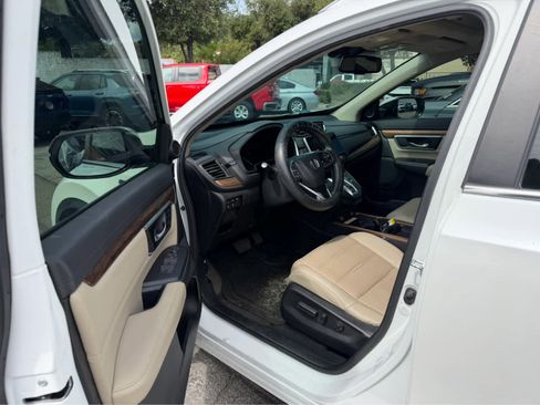 Used 2021 Honda CR-V Touring image 5