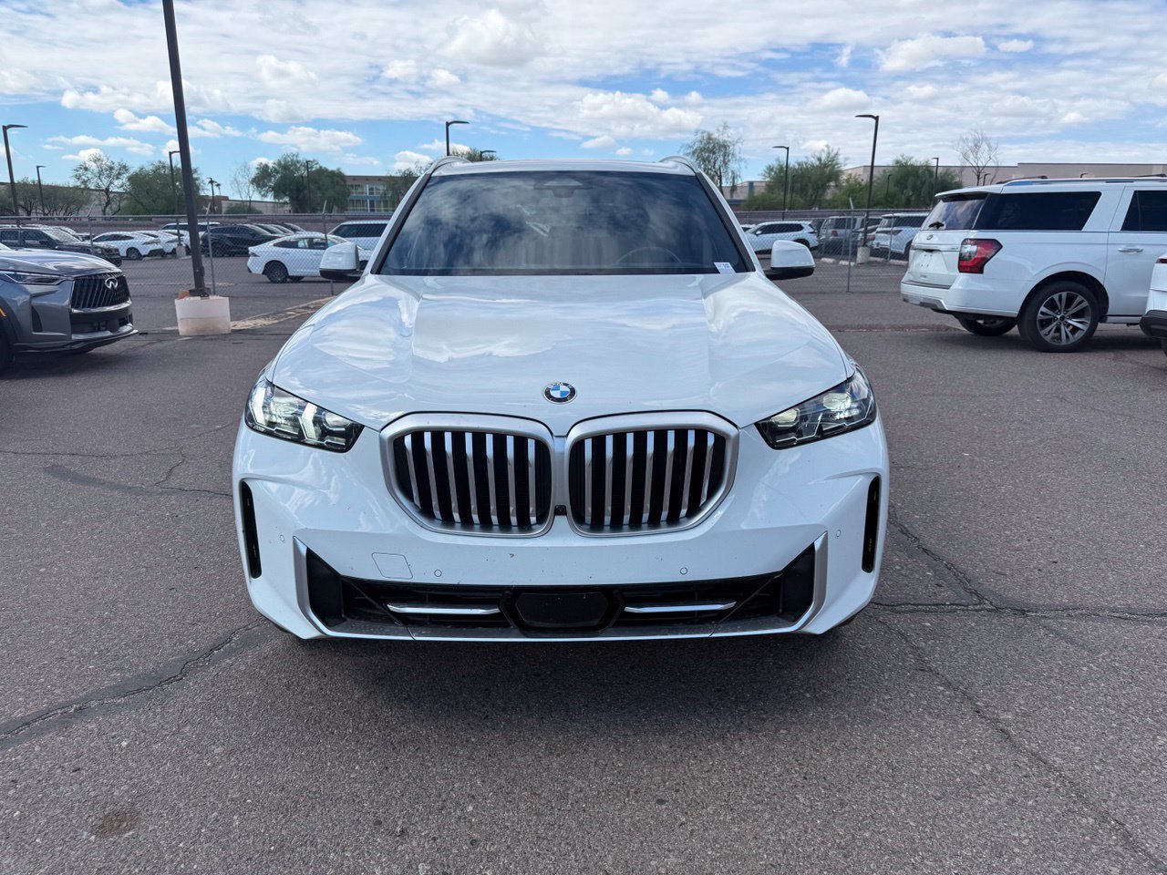 Used 2026 BMW X5 xDrive40i AWD/4WD image 2