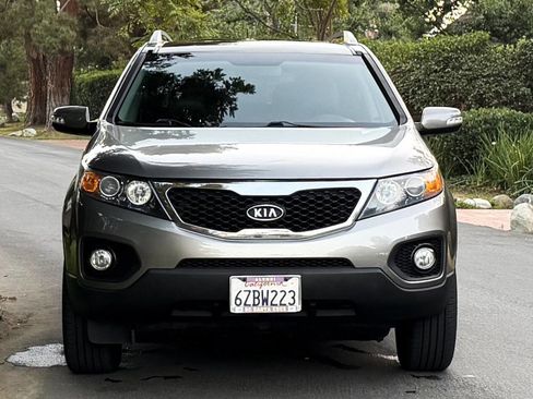 Used 2013 Kia Sorento EX w/ EX V6 Premium Pkg image 10