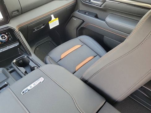 New 2026 GMC Sierra 2500 AT4 w/ AT4 Premium Plus Package image 14