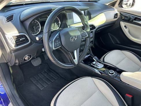 Used 2019 INFINITI QX30 w/ Navigation Package FWD image 20