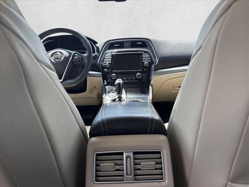Used 2019 Nissan Maxima 3.5 SV w/ Floor Mat Group FWD image 22