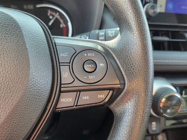 Used 2024 Toyota RAV4 XLE AWD/4WD image 24