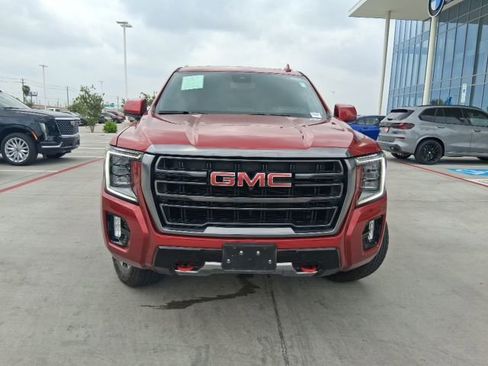 Used 2024 GMC Yukon AT4 w/ AT4 Premium Package AWD/4WD image 2