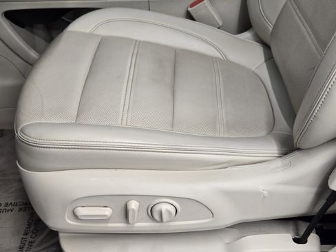 Used 2023 GMC Acadia Denali w/ Denali Ultimate Package AWD/4WD image 23