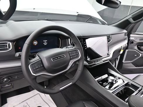 New 2026 Jeep Grand Wagoneer Limited AWD/4WD image 28