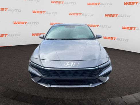 Used 2024 Hyundai Elantra Blue image 8
