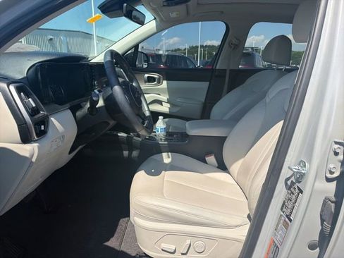 Certified 2023 Kia Sorento X-Line EX AWD/4WD image 15