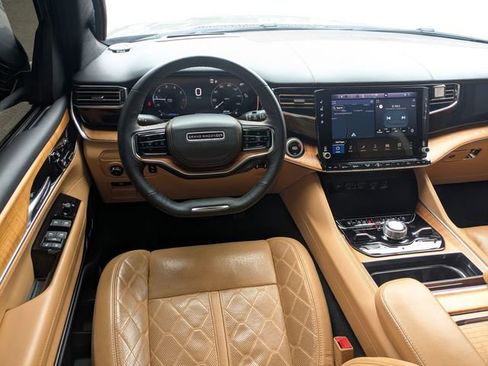 Used 2024 Jeep Grand Wagoneer Series III w/ Rear Seat Video Group 1 image 31