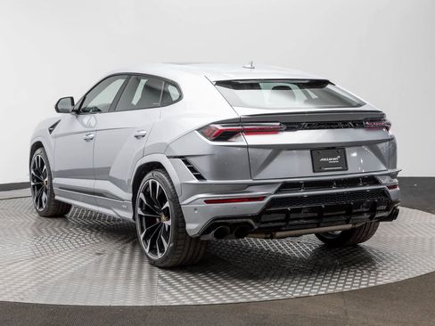 Used 2023 Lamborghini Urus S image 4