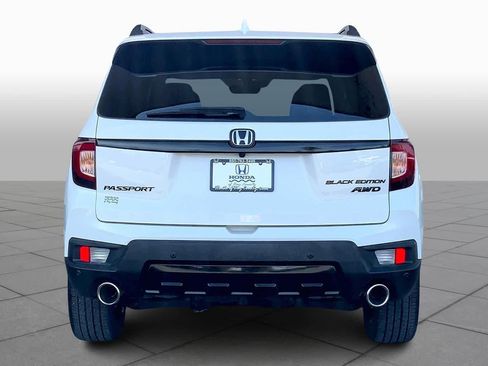 Used 2025 Honda Passport Black Edition image 5