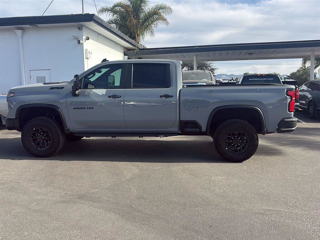 Used 2025 Chevrolet Silverado 2500 ZR2 w/ ZR2 Bison Edition AWD/4WD image 8