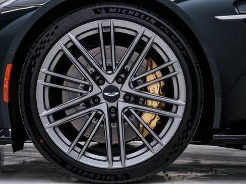 New 2026 Aston Martin V8 Vantage Roadster image 7