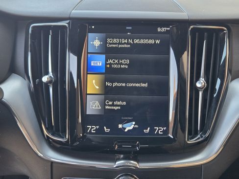 Used 2018 Volvo XC60 T5 Momentum w/ Vision Package AWD/4WD image 15