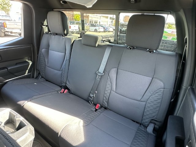New 2026 Toyota Tundra SR5 w/ SR5 Convenience Package AWD/4WD image 20