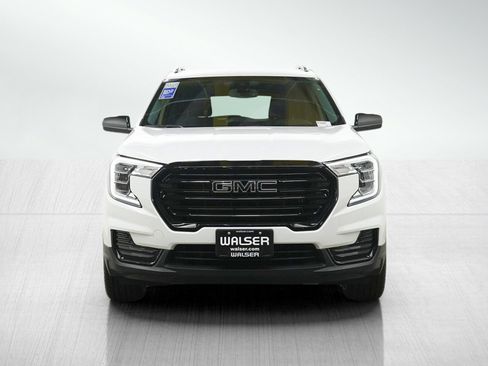 Used 2024 GMC Terrain SLE w/ Driver Convenience Package AWD/4WD image 8