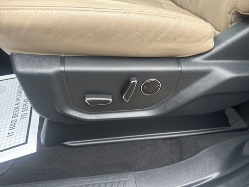 Used 2024 Ford Expedition Max Limited image 11