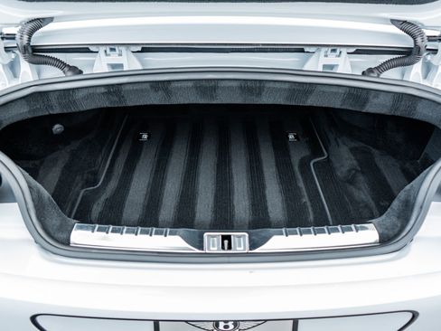 Used 2024 Bentley Continental GT Speed image 35
