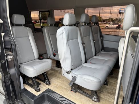 Used 2018 Ford Transit 350 XL RWD image 23
