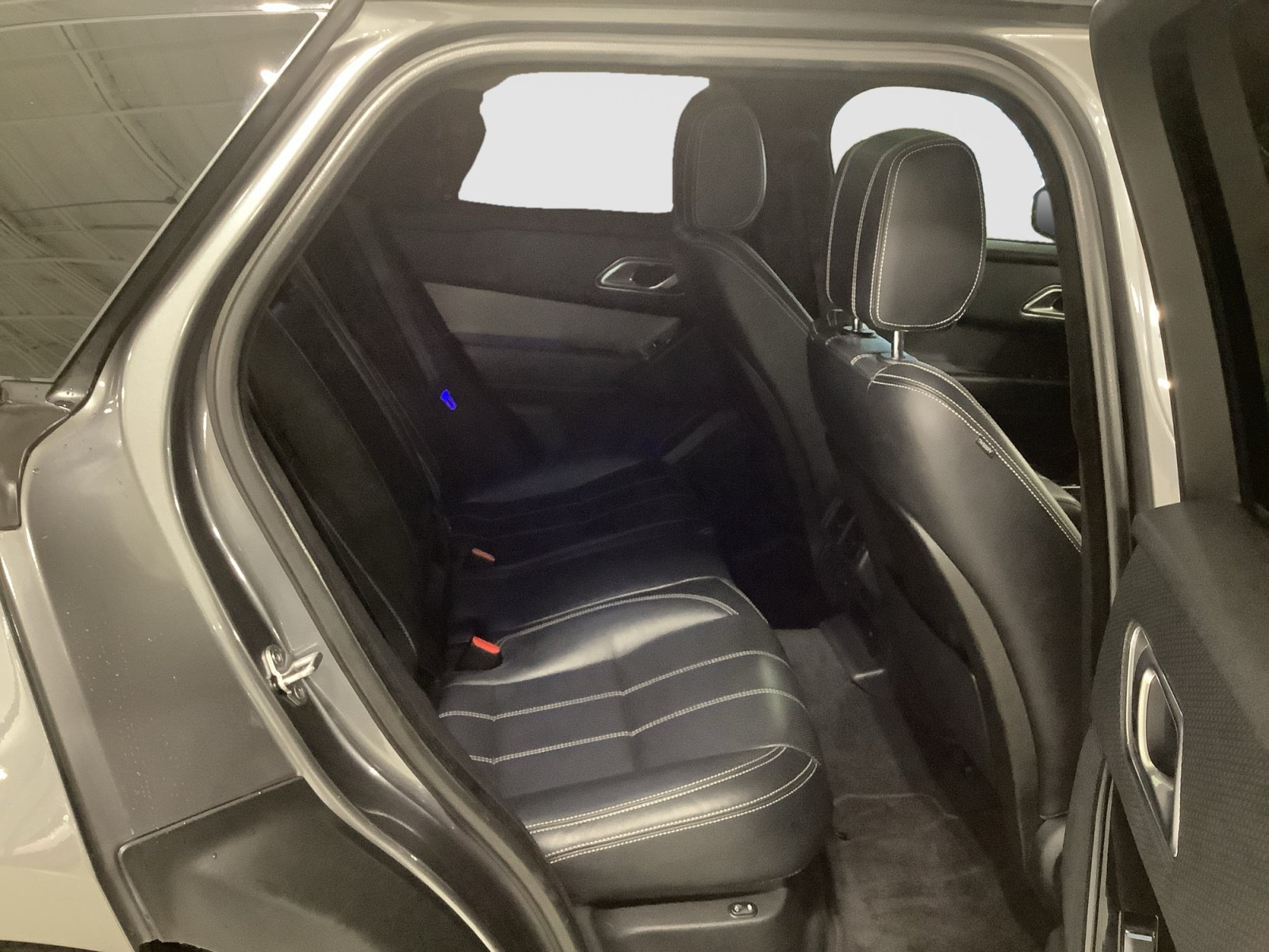 Used 2018 Land Rover Range Rover Velar S AWD/4WD image 22
