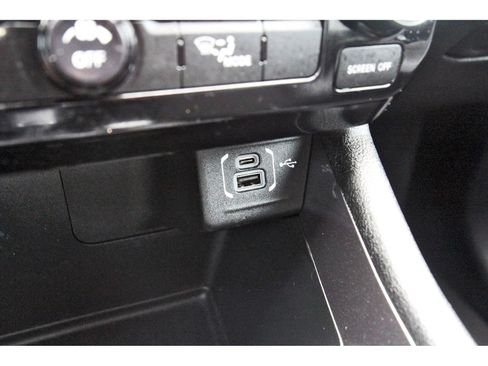 Used 2022 Jeep Compass Latitude AWD/4WD image 29