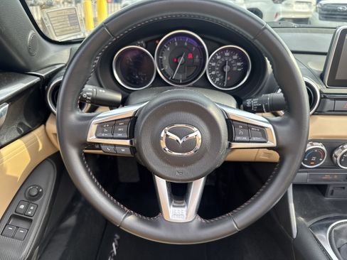 Used 2017 MAZDA MX-5 Miata Grand Touring image 15
