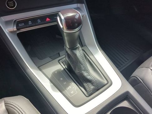 Used 2024 Audi Q3 2.0T Premium AWD/4WD image 28
