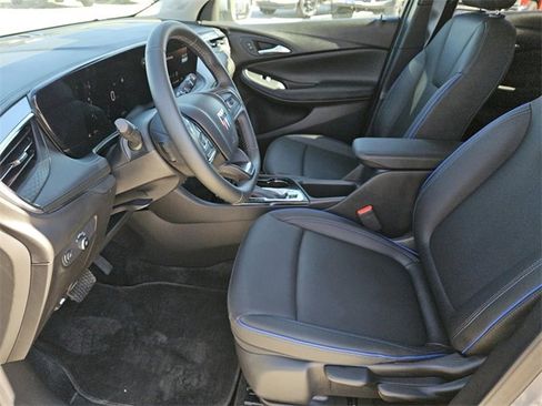 Used 2025 Buick Encore GX Sport Touring image 24