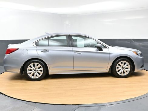 Used 2017 Subaru Legacy 2.5i Premium image 7
