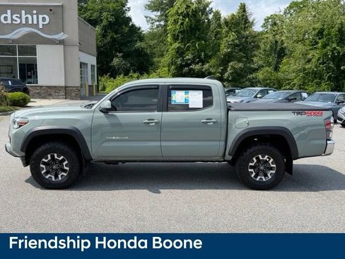 Used 2023 Toyota Tacoma TRD Off-Road AWD/4WD image 8
