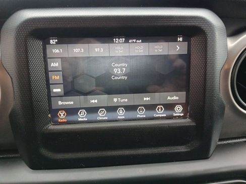 Used 2019 Jeep Wrangler Unlimited Sport S image 39