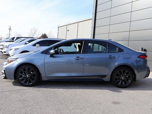 Used 2024 Toyota Corolla SE image 2