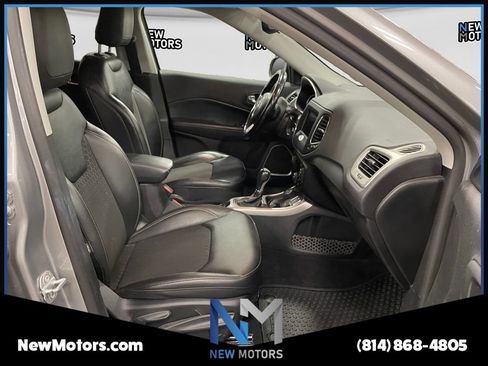 Used 2020 Jeep Compass Latitude w/ Cold Weather Group AWD/4WD image 15