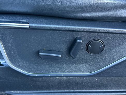 Used 2024 Ford F250 Lariat w/ Sport Appearance Package image 14