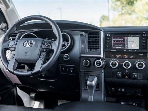 Used 2021 Toyota Sequoia TRD Pro AWD/4WD image 20