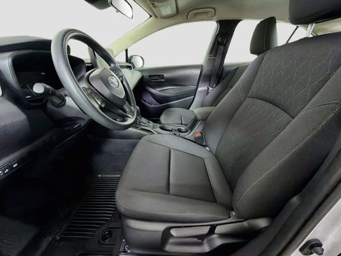 Used 2026 Toyota Corolla LE FWD image 13