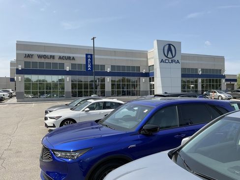 Certified 2025 Acura MDX SH-AWD image 31