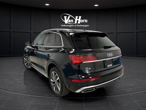 Used 2023 Audi Q5 2.0T Premium w/ Convenience Package image 5