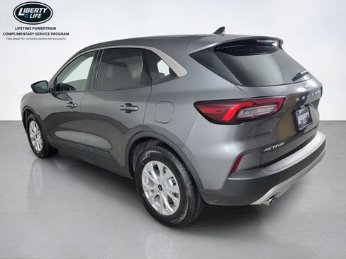 Used 2023 Ford Escape Active w/ Cold Weather Package FWD image 5