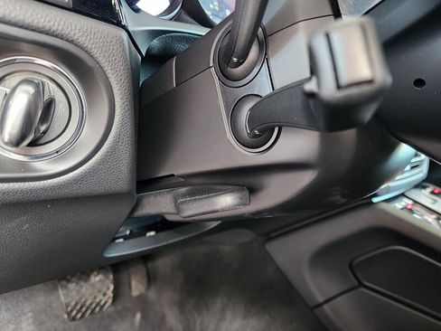 Used 2024 Porsche Macan w/ Premium Plus Package image 26