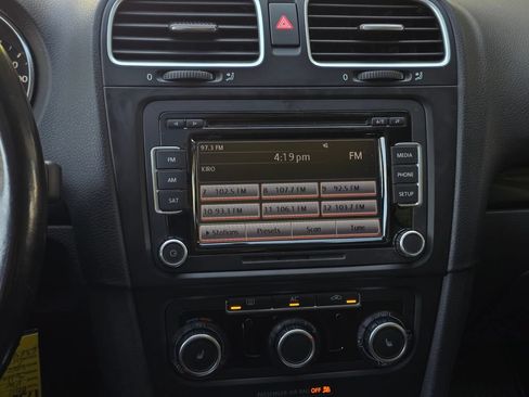 Used 2011 Volkswagen Jetta SE w/ Wheel & Sunroof Pkg FWD image 28