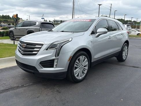 Used 2018 Cadillac XT5 Premium Luxury FWD image 4
