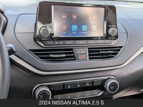 Used 2024 Nissan Altima 2.5 S FWD image 25