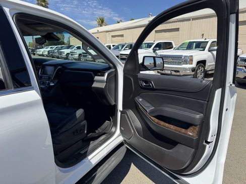 Used 2019 Chevrolet Tahoe LT AWD/4WD image 15