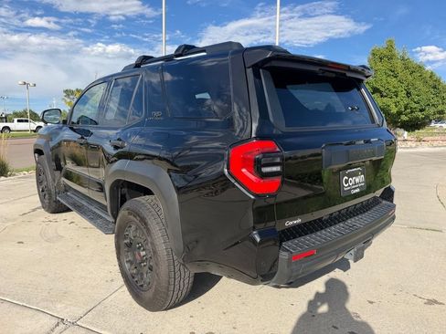 Used 2025 Toyota 4Runner TRD Off-Road Premium AWD/4WD image 5