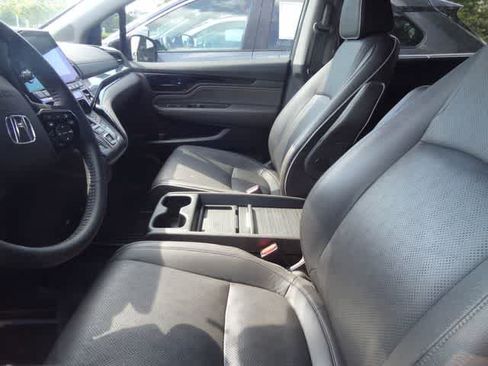 Used 2023 Honda Odyssey Elite image 9