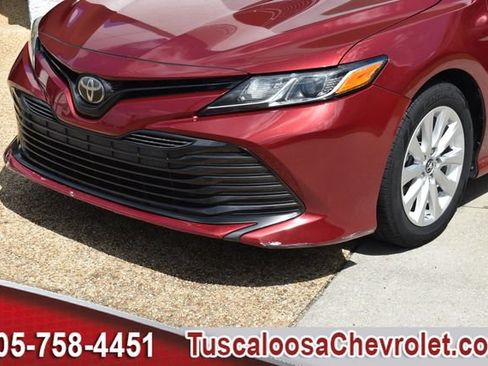 Used 2019 Toyota Camry LE FWD image 36