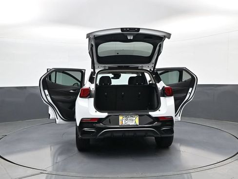 Used 2025 Buick Encore GX Sport Touring FWD image 35