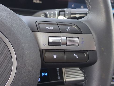 Certified 2025 Hyundai Kona SEL image 23