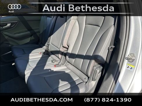 Used 2021 Audi Q7 3.0T Prestige image 31